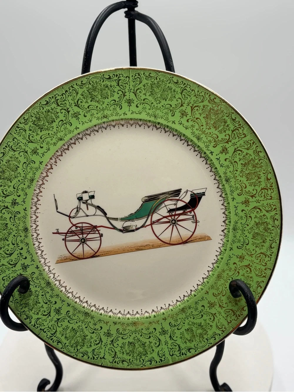 Decorative Carriage Motif Ceramic Dinner Plate in Cream and Green 23K Gold Trim